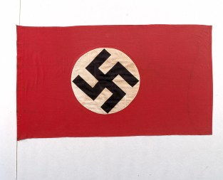 2004-19156-11.jpg